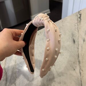 Elegant Pearl-Studded Headband